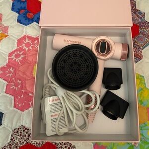 The Beachwaver Backstage Pro Dryer Set